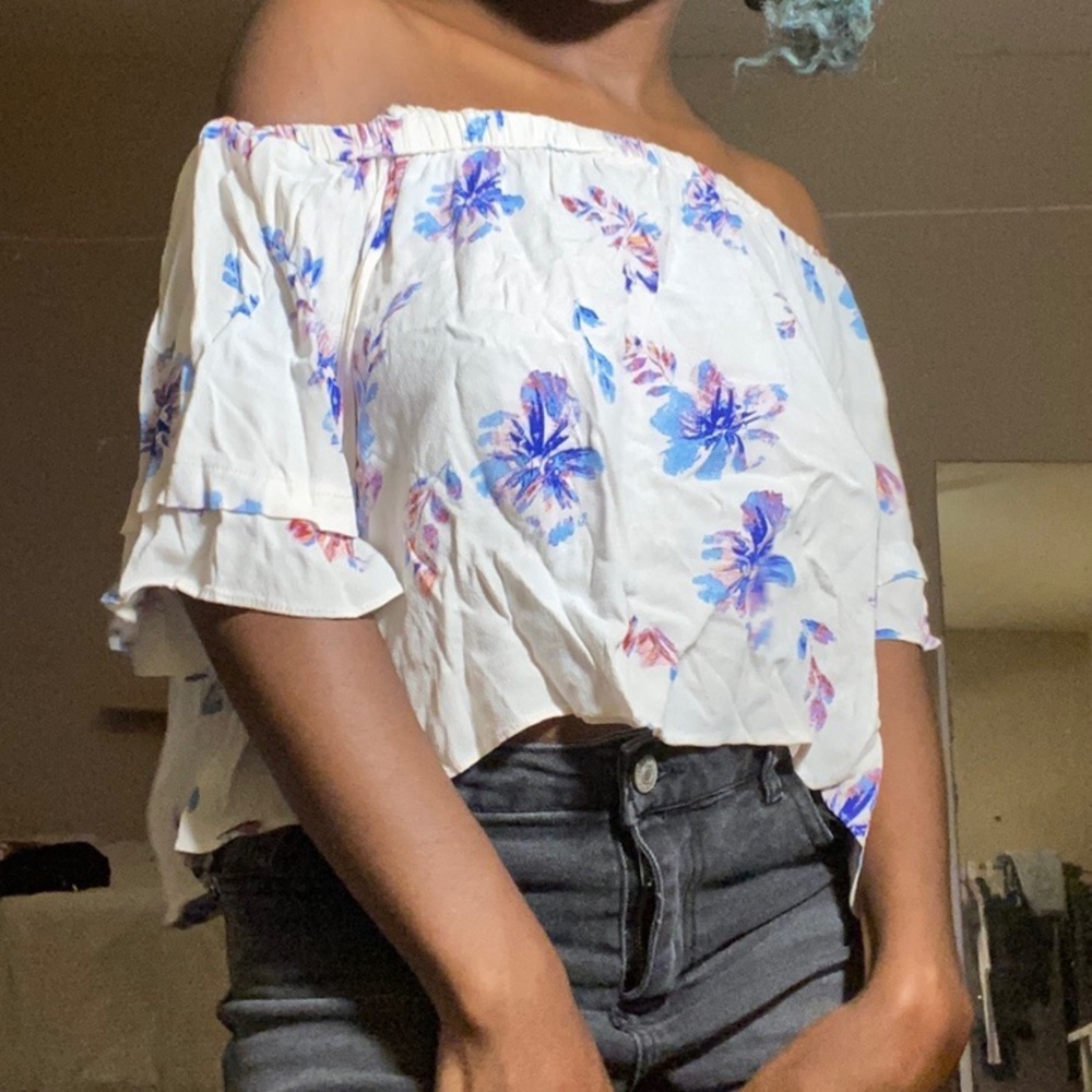 Off the Shoulder Floral Shirt